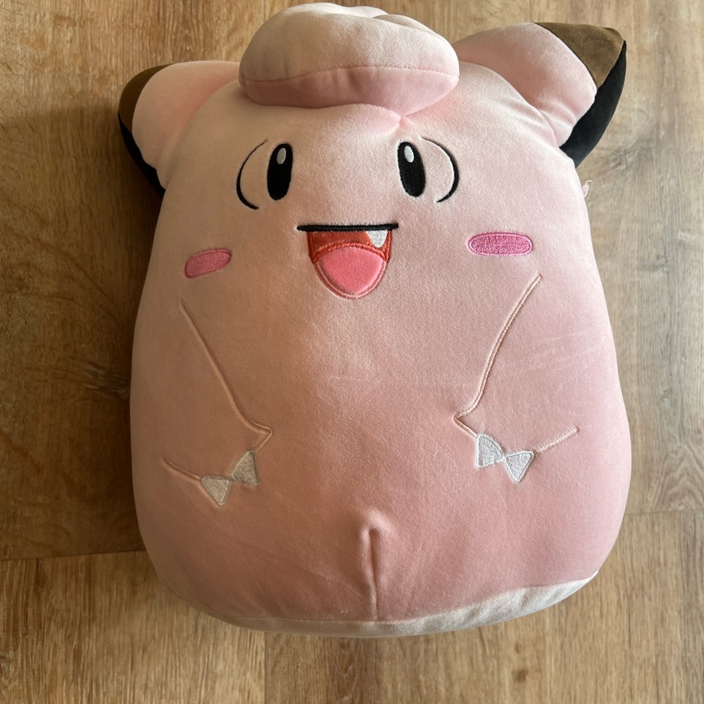 Pokémon Center- Clefairy Squishmallow